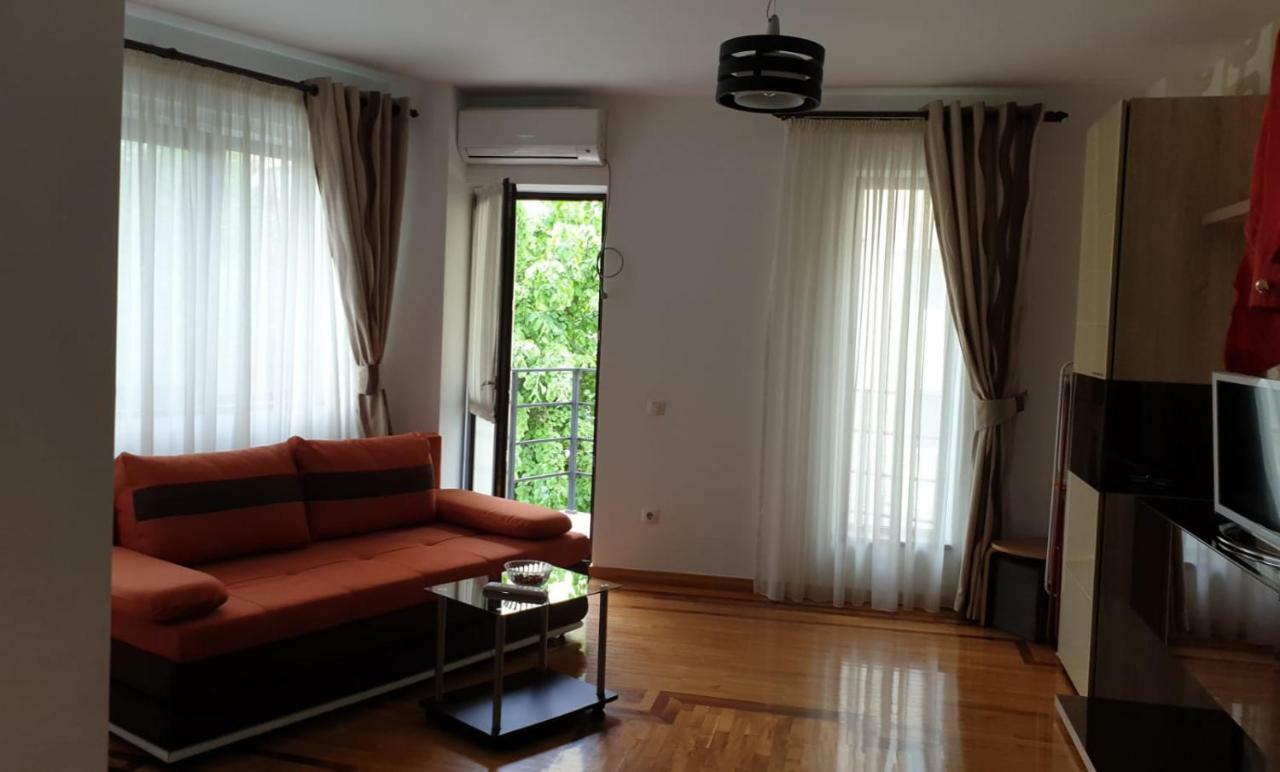 Star Apart Râmnicu Vâlcea Exterior foto